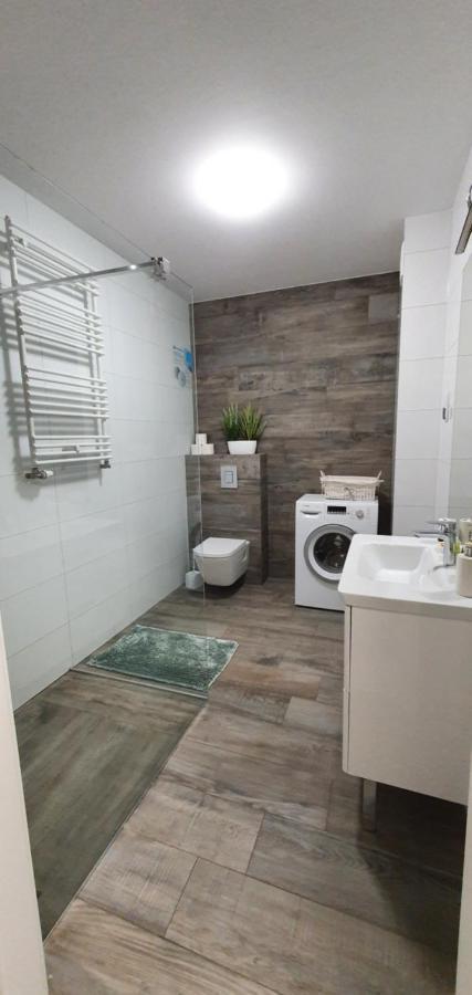 Apartament Z Basenem Laura Polanki Park Apartment Kolobrzeg Exterior photo