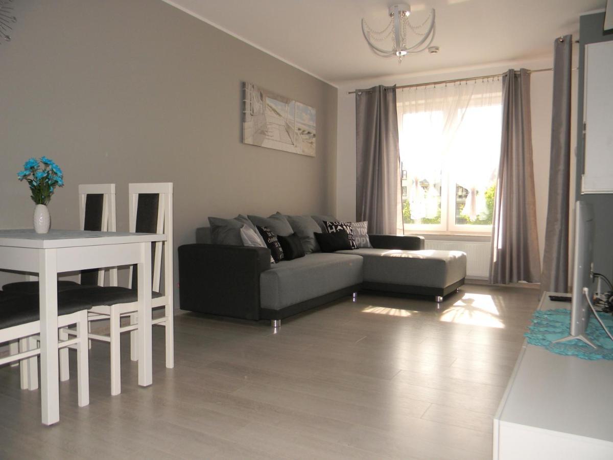 Apartament Z Basenem Laura Polanki Park Apartment Kolobrzeg Exterior photo